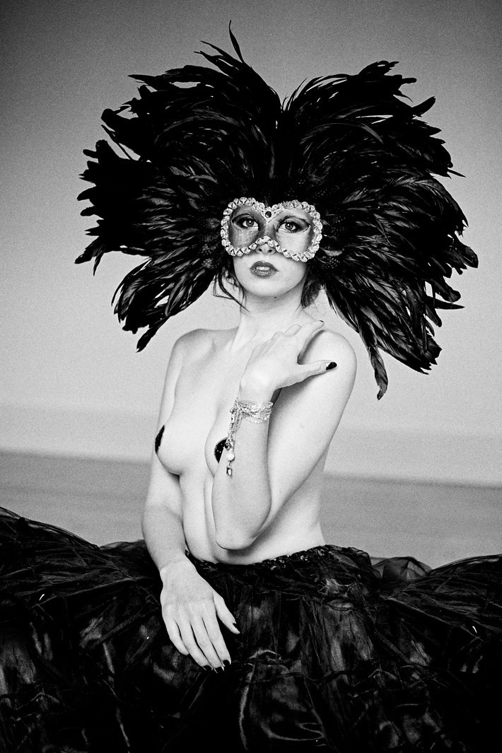 Adele Masson - Pixelita - Black Swan